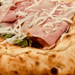 La Nostra Calzone