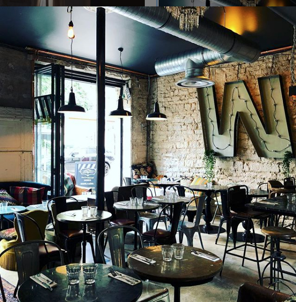 the-little-italy-shops-restaurants-caf-s-piceries-brunchs